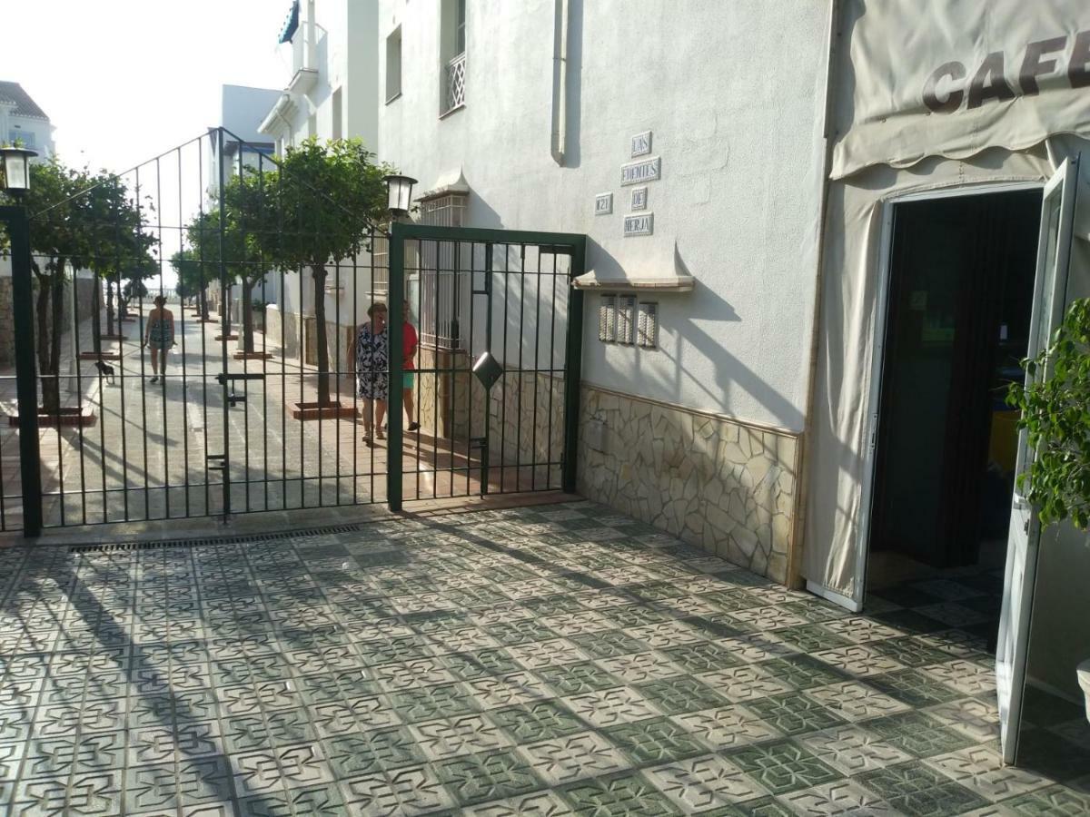 Nerja Solymar Apartment Ngoại thất bức ảnh